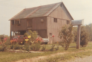 Barn with 2nd floor loft